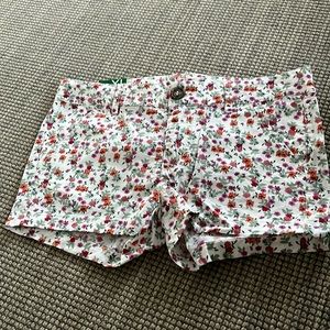 New with tags Benetton floral girls shorts size XL
